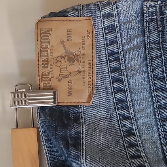 True Religion mens blue jeans. Acid wash. Patch legs. Size 38. New without tag. - Picture 7 of 10
